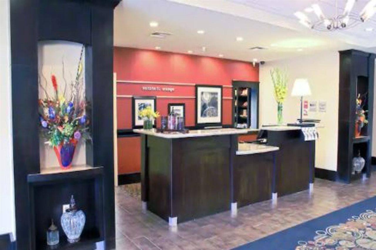 Hampton Inn Orange Buitenkant foto
